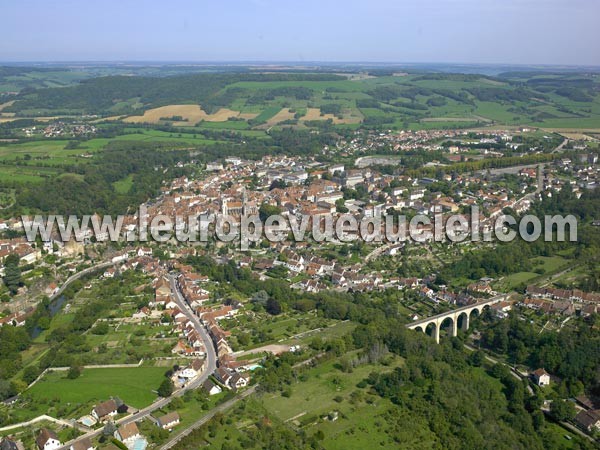 Photo aérienne de Semur-en-Auxois