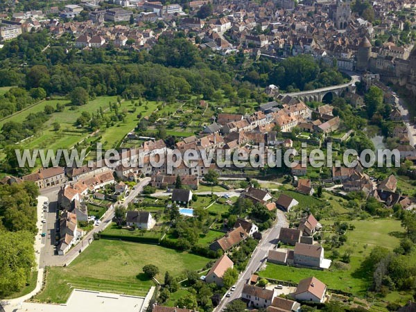 Photo aérienne de Semur-en-Auxois