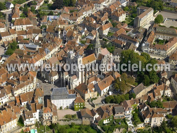 Photo aérienne de Semur-en-Auxois