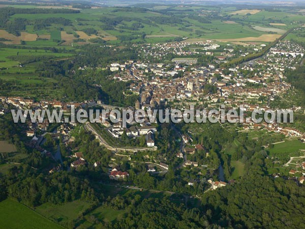 Photo aérienne de Semur-en-Auxois