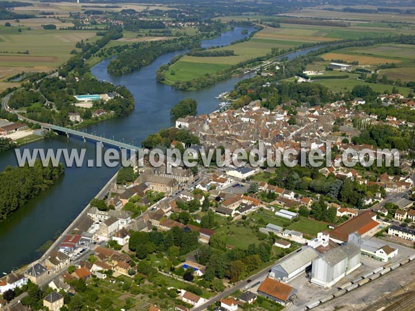 Photo aérienne de Seurre