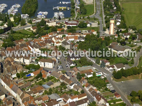 Photo aérienne de Saint-Jean-de-Losne