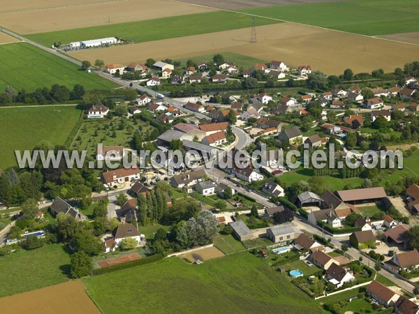 Photo aérienne de Varanges