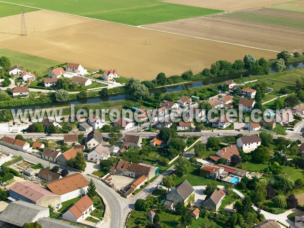 Photo aérienne de Varanges