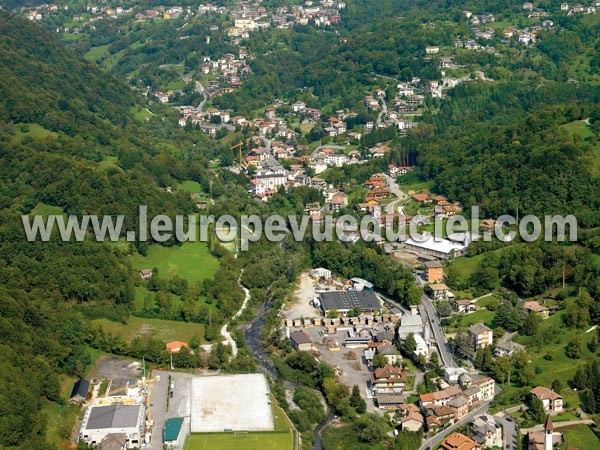 Photo aérienne de Sant'Omobono Imagna