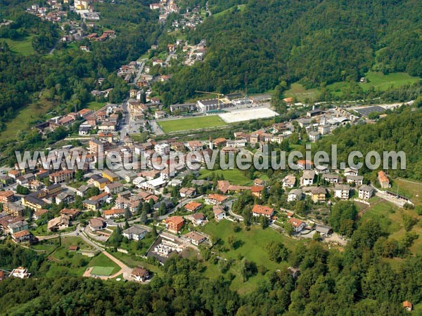 Photo aérienne de Sant'Omobono Imagna