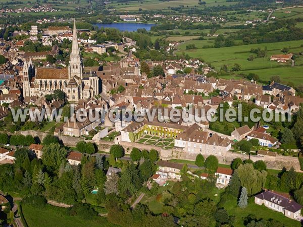 Photo aérienne de Autun