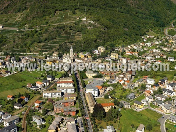 Photo aérienne de Tirano