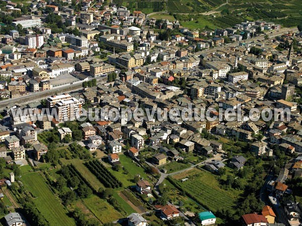 Photo aérienne de Tirano