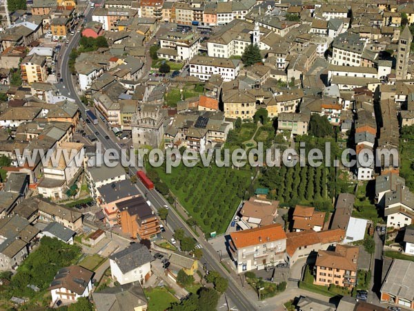 Photo aérienne de Tirano