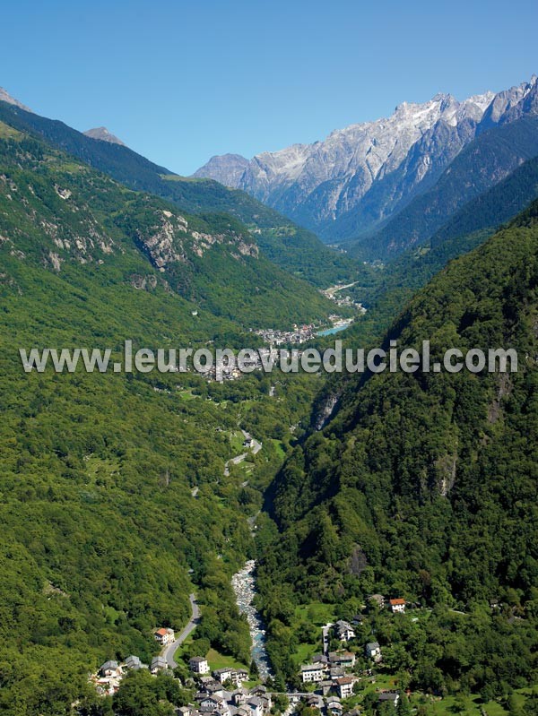 Photo aérienne de Villa di Chiavenna