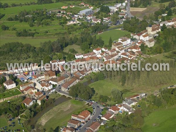 Photo aérienne de Monthureux-sur-Sane