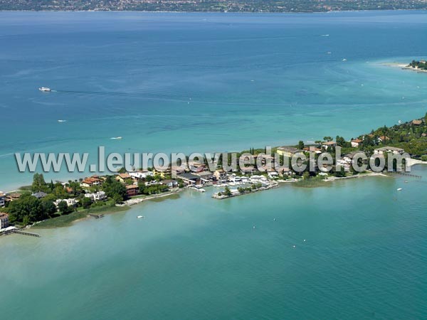 Photo aérienne de Sirmione