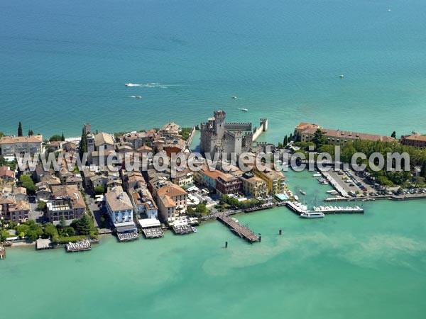 Photo aérienne de Sirmione