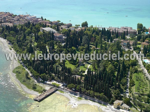 Photo aérienne de Sirmione