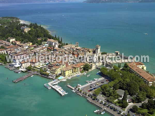 Photo aérienne de Sirmione