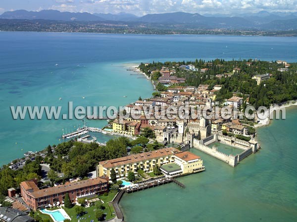 Photo aérienne de Sirmione