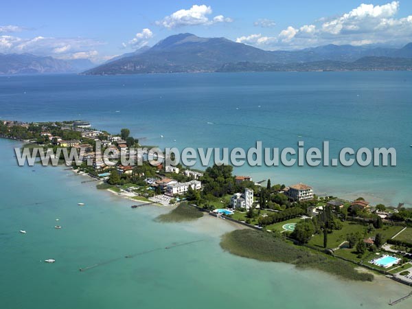 Photo aérienne de Sirmione