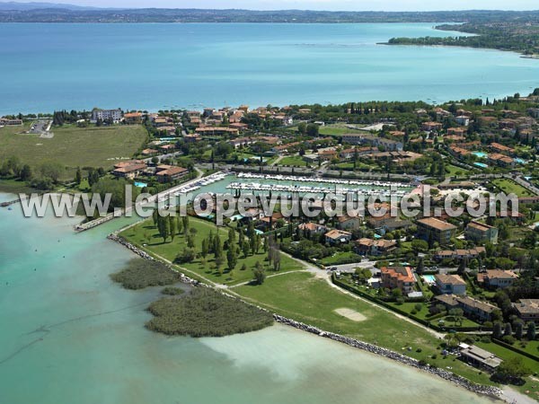 Photo aérienne de Sirmione