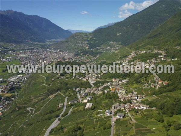 Photo aérienne de Montagna in Valtellina