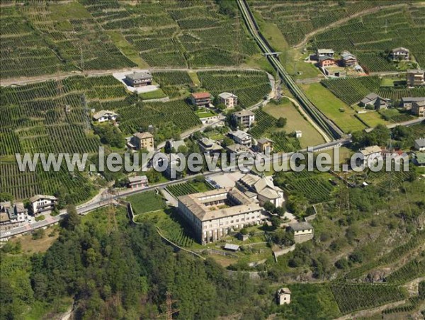 Photo aérienne de Montagna in Valtellina