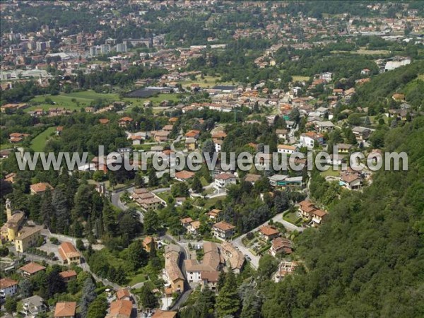 Photo aérienne de Longone al Segrino