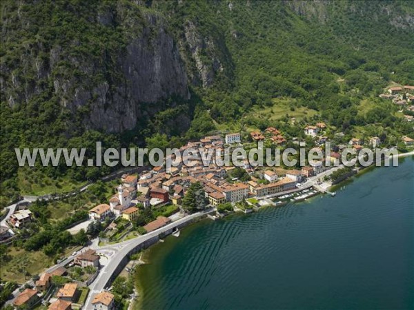 Photo aérienne de Oliveto Lario