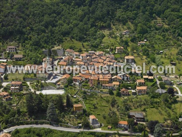 Photo aérienne de Oliveto Lario