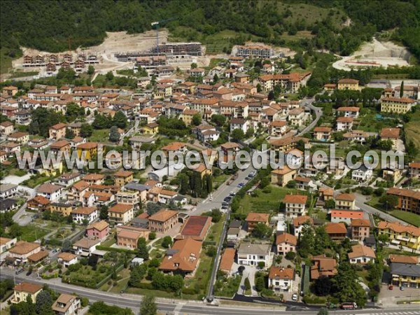 Photo aérienne de Cesana Brianza