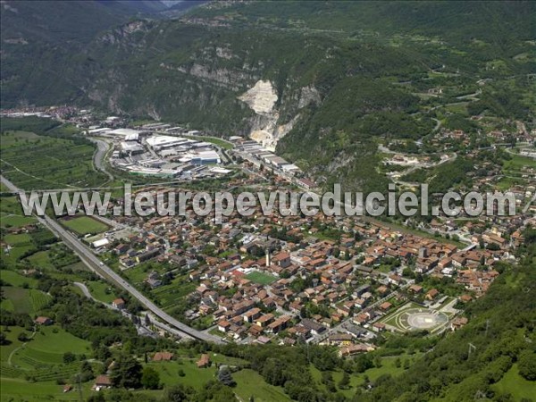 Photo aérienne de Cividate Camuno