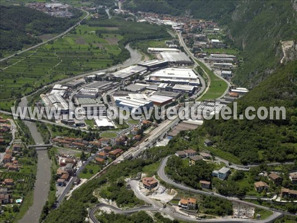 Photo aérienne de Cividate Camuno