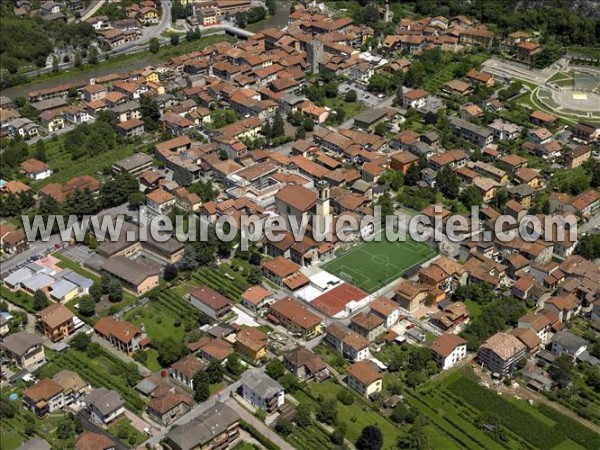 Photo aérienne de Cividate Camuno