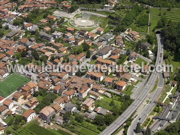 Photo aérienne de Cividate Camuno