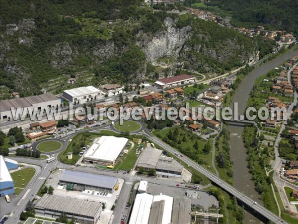 Photo aérienne de Cividate Camuno