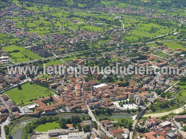 Photo aérienne de Darfo Boario Terme