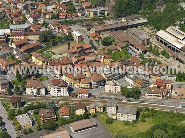 Photo aérienne de Darfo Boario Terme