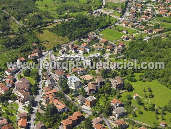 Photo aérienne de Darfo Boario Terme