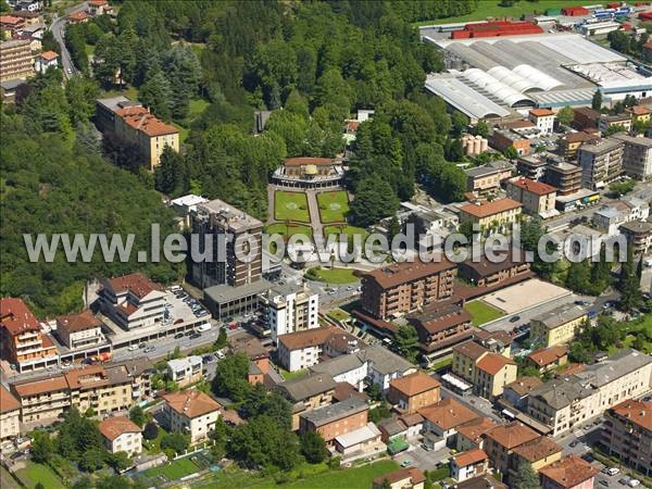 Photo aérienne de Darfo Boario Terme