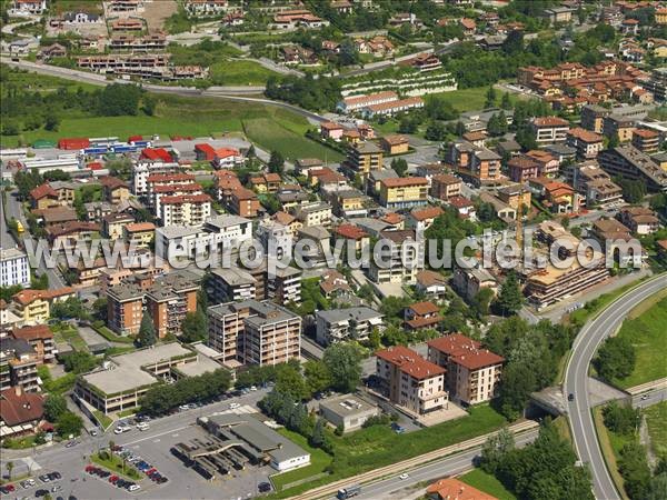 Photo aérienne de Darfo Boario Terme