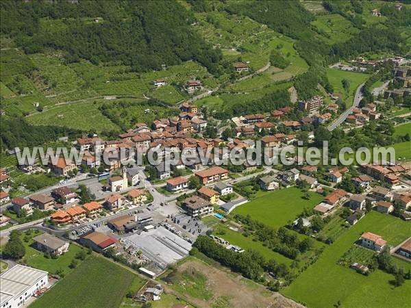 Photo aérienne de Darfo Boario Terme