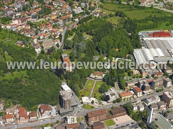 Photo aérienne de Darfo Boario Terme