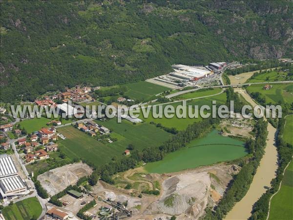 Photo aérienne de Darfo Boario Terme