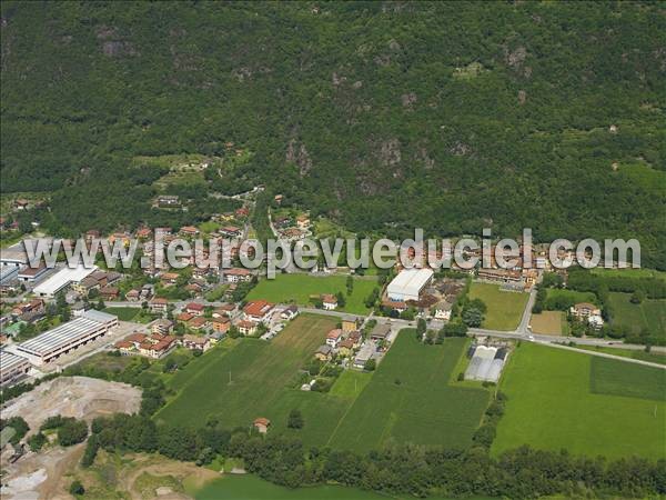 Photo aérienne de Darfo Boario Terme