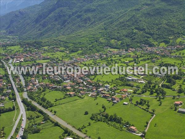 Photo aérienne de Darfo Boario Terme