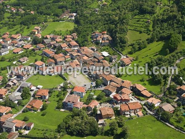 Photo aérienne de Darfo Boario Terme