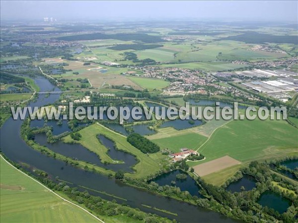 Photo aérienne de Ay-sur-Moselle