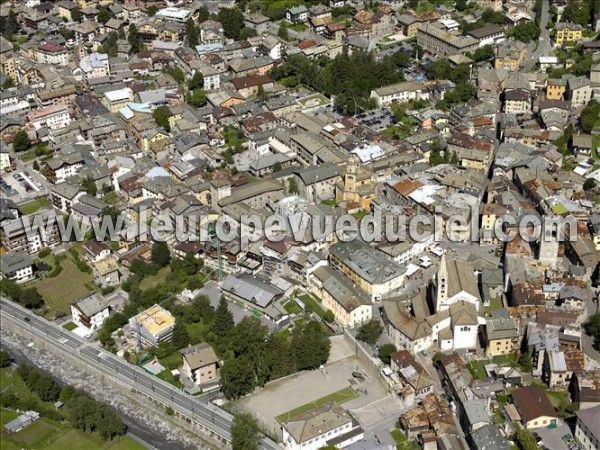 Photo aérienne de Bormio