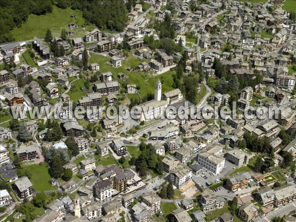 Photo aérienne de Chiesa in Valmalenco