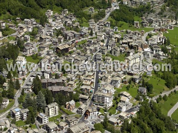 Photo aérienne de Chiesa in Valmalenco