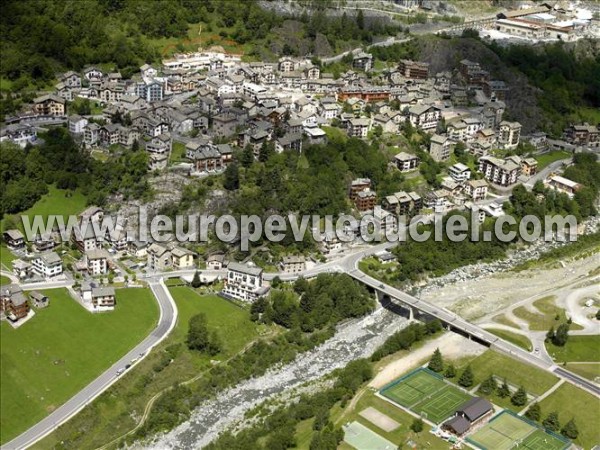 Photo aérienne de Chiesa in Valmalenco